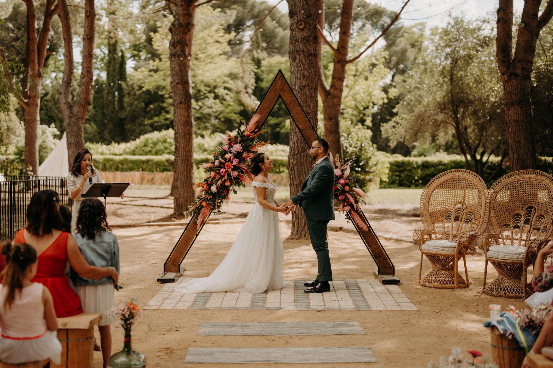 cérémonie laïque mariage domaine du petit malherbes tevy cérémonie